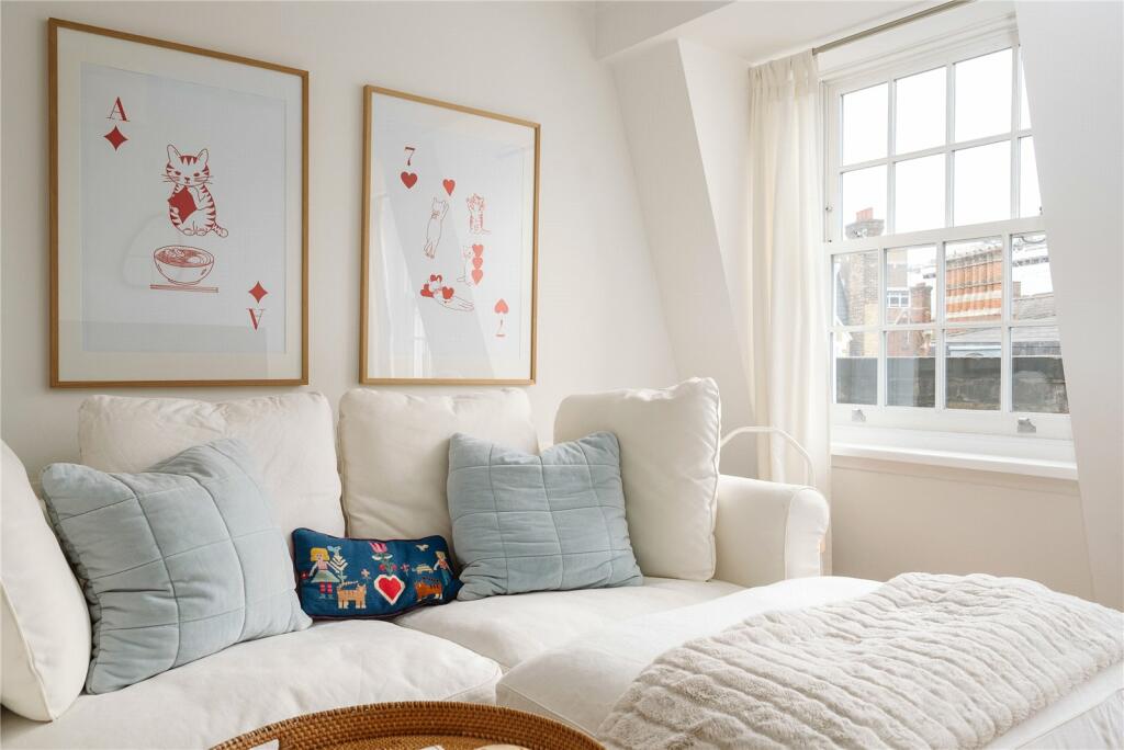 1 bedroom penthouse for sale in Wells Street, 11-20 St. Andrew's Chambers, Fitzrovia, London, W1T